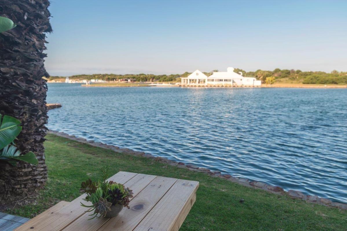 The Ark Guesthouse At Marina Martinique เจฟฟรีส์เบย์ ภายนอก รูปภาพ
